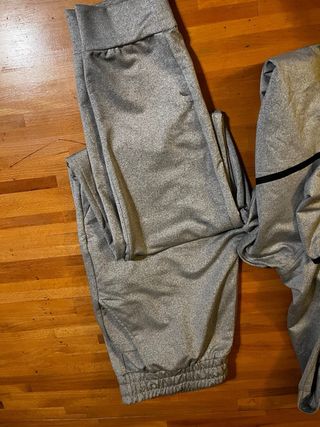 Conjunto deportivo Nike Tech Gris