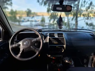 Nissan Terrano II 2004