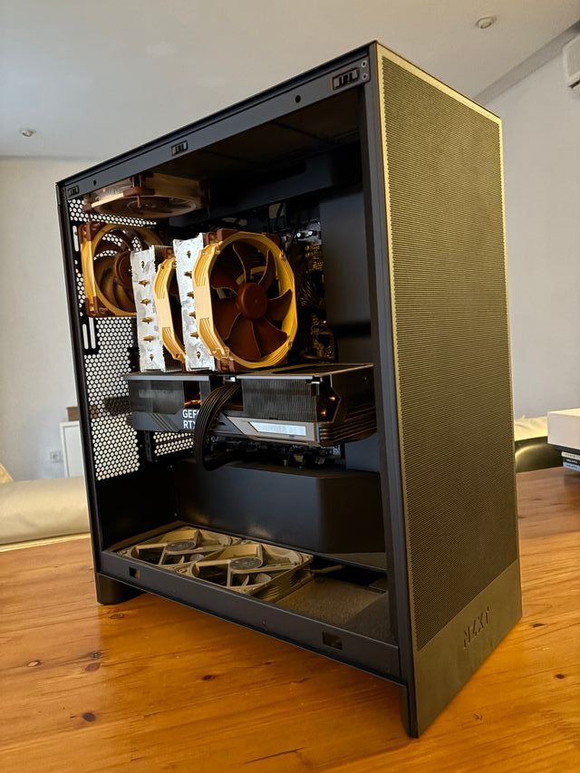 PC Gamer Ryzen 7 7700X / RTX 4080 SUPER