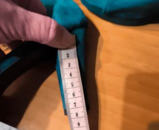 Sandalias de tacón verde y dorado