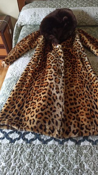Abrigo mutón auténtico vintage estampado leopardo