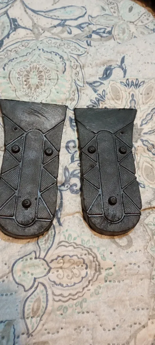 Plantillas y calzas negras