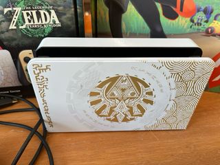 Nintendo Switch OLED Edizione Zelda