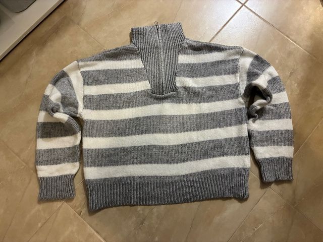 Jersey rayas Stradivarius gris y blanco