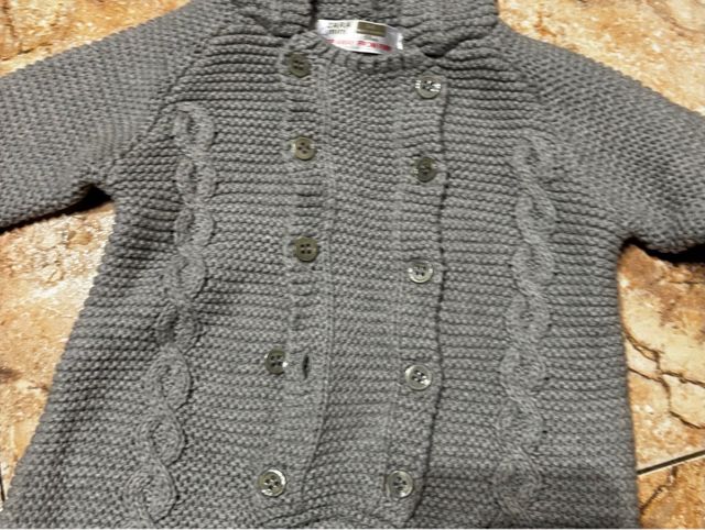 Mono Zara bebé 3-6 meses tejido gris