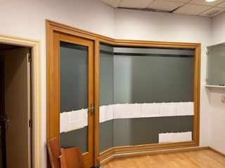 Escaparate cristal seguridad + puerta