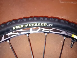 Rueda Delantera Mavic Crosstrail 26