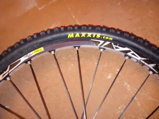 Rueda Delantera Mavic Crosstrail 26
