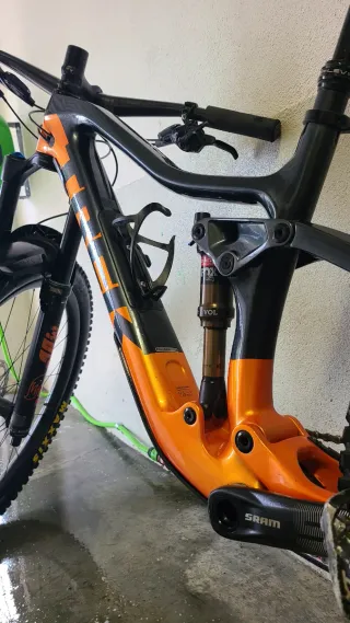 Bicicleta Trek Fuel Ex 9.8 GX Doble Montaña S