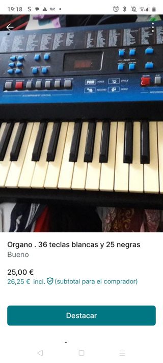 Órgano 36 teclas blancas y 25 negras