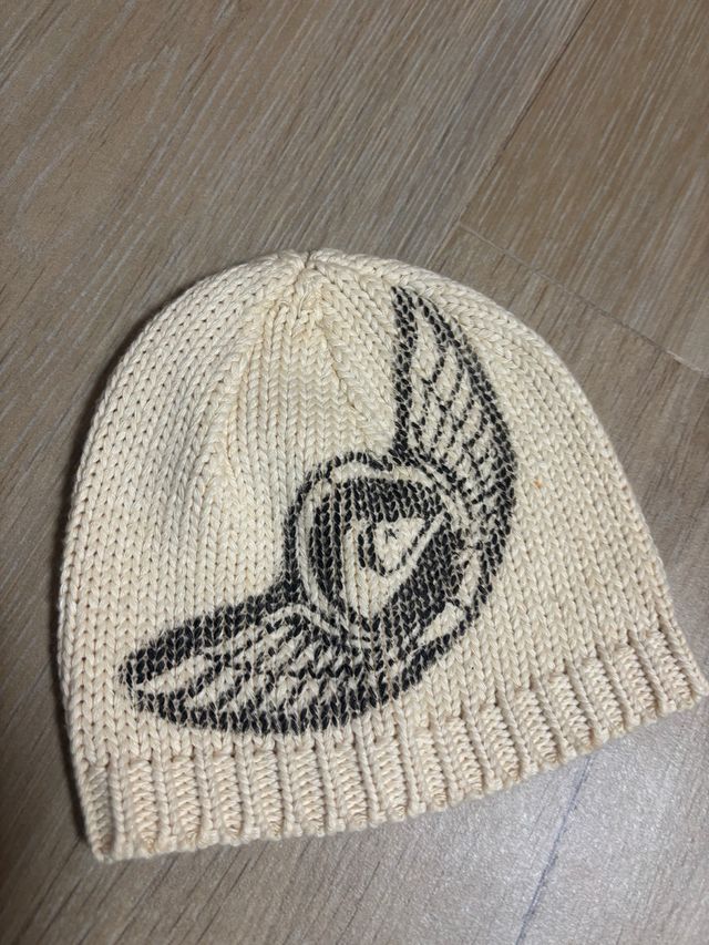 Gorro invierno beige Quiksilver con logo