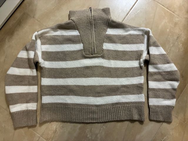 Jersey Stradivarius rayas beige y blanco