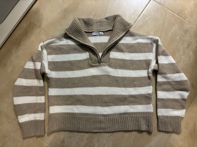 Jersey Stradivarius rayas beige y blanco