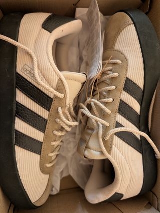 Adidas Court 39 Beige/Negro