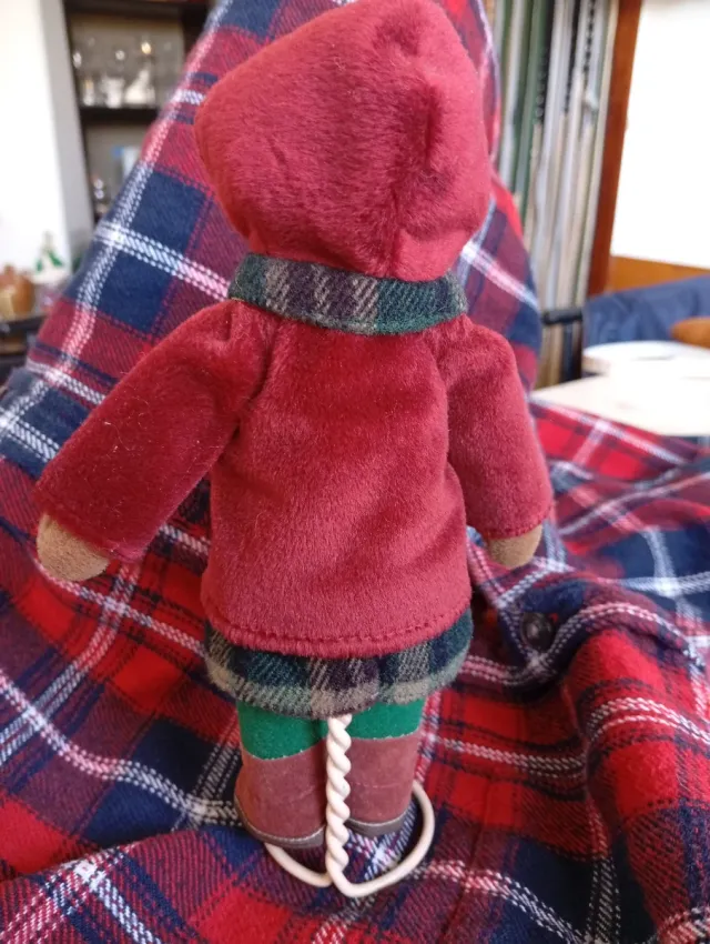 Osito peluche vintage con abrigo y falda