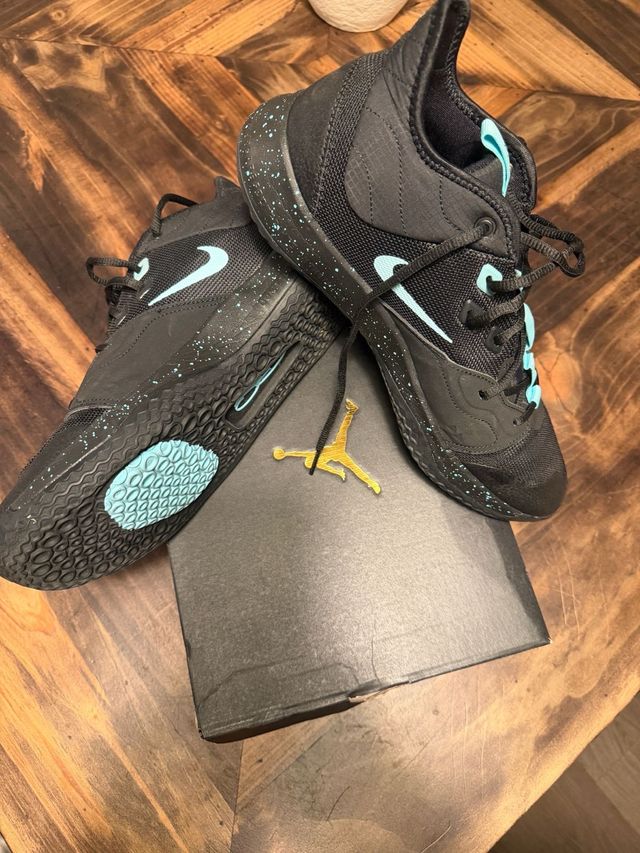 Zapatillas Jordan 1 Low Negras y Turquesa T.47,5