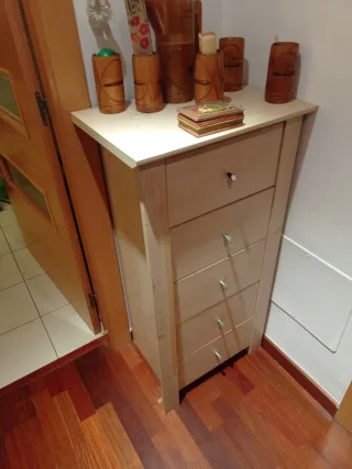 Cajonera de madera y bambú