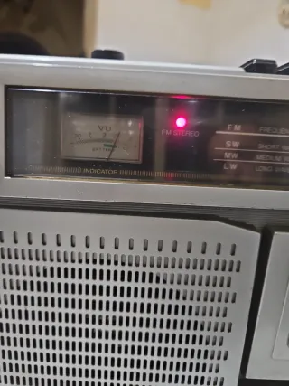 Radio Cassette Sanyo Plata