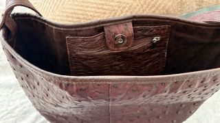 Bolso piel avestruz marrón
