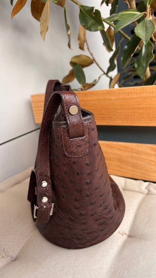 Bolso piel avestruz marrón