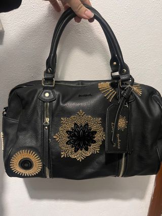Bolso Desigual Negro Dorado