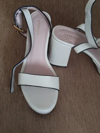 Sandalias Uterqüe Blancas Tacón