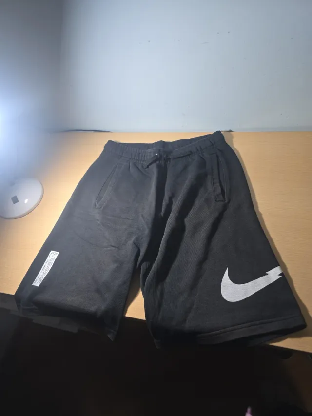 Pantalón corto Nike Negro