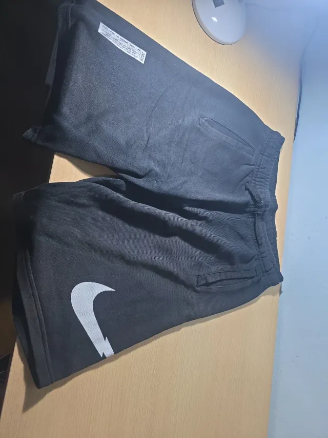 Pantalón corto Nike Negro