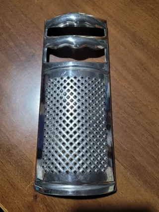 Grattugia manuale in acciaio