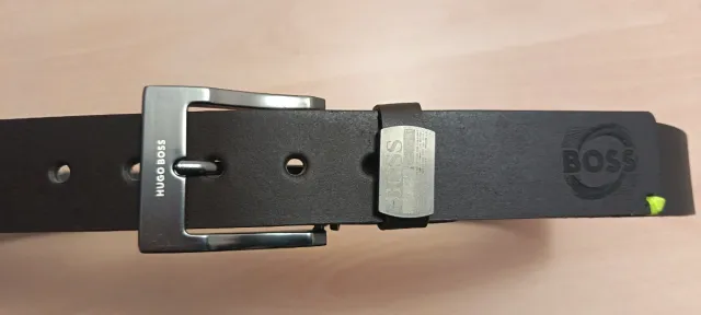 Cinturón Piel Hugo Boss Negro y Plateado