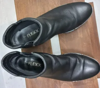 Botines de Piel The Flexx Negros