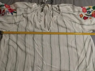 Blusa bohemia bordada