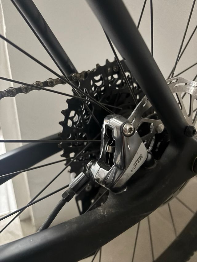 Bicicleta Gravel carbono