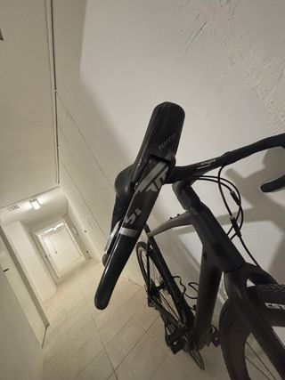 Bicicleta Gravel carbono