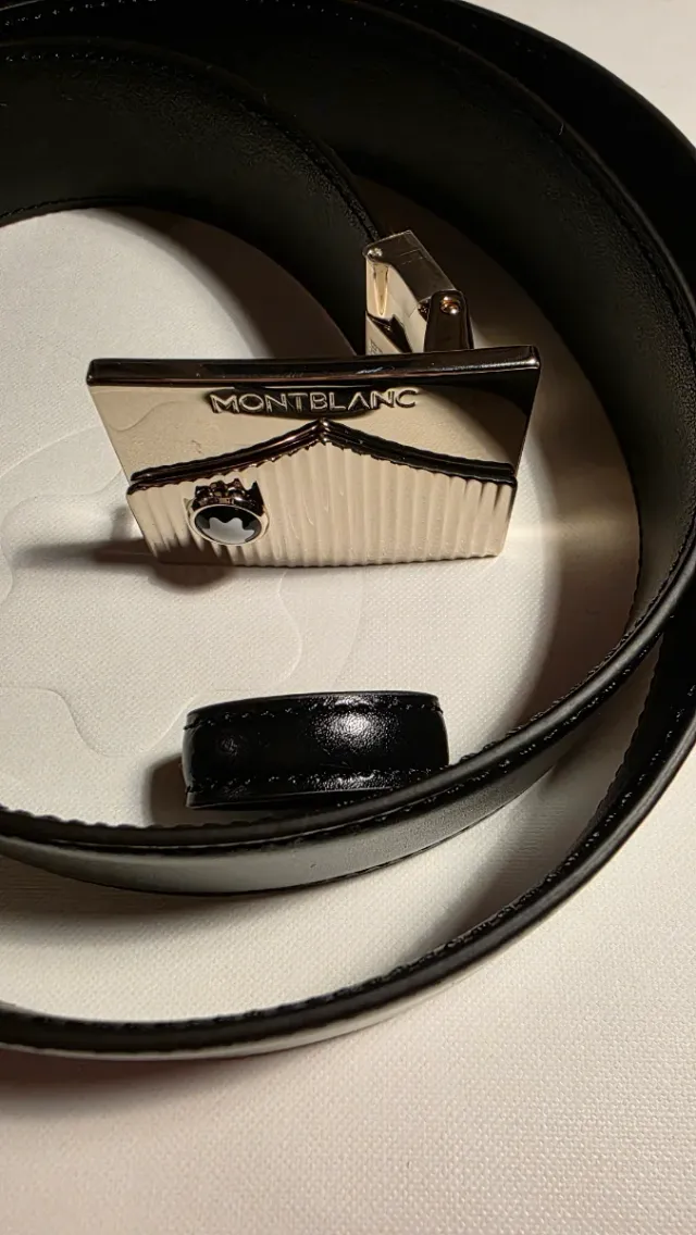 Cinturón Montblanc Hebilla Dorada Cuero Negro