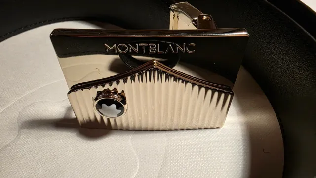 Cinturón Montblanc Hebilla Dorada Cuero Negro