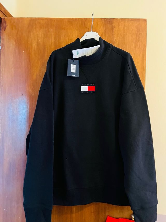 Sudadera Tommy Jeans Negra