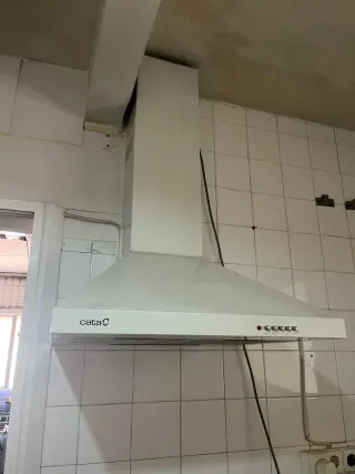 Campana extractora CATA blanca