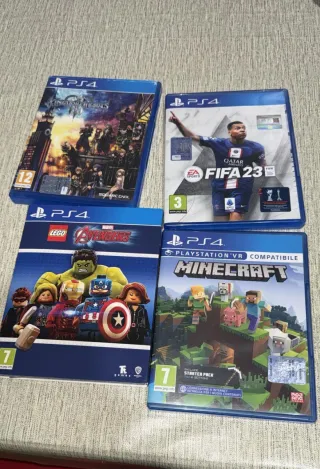 PS4 + 4 Giochi + Controller
