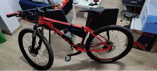 Bicicleta Scott MTB Roja y Negra