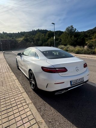 Mercedes-Benz Clase E Coupe 220 AMG