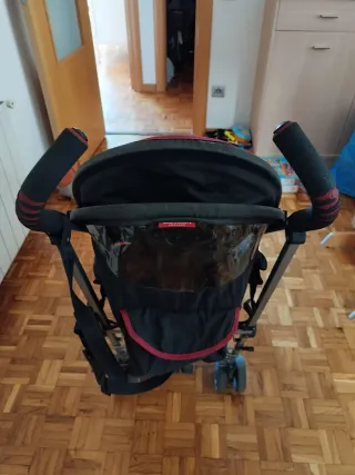 Silla de paseo Maclaren Quest roja