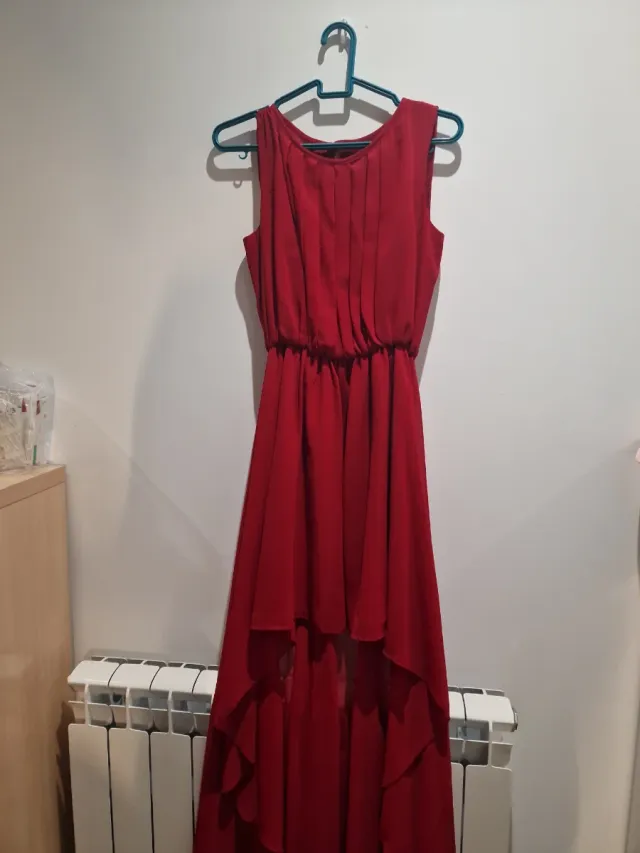 Vestido rojo granate