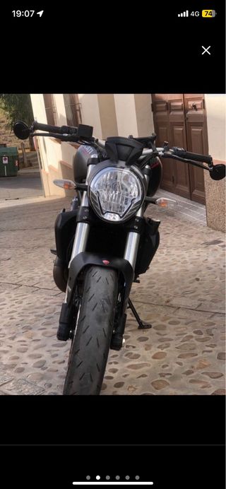 Ducati Monster 821Dark limitada en papeles para A2
