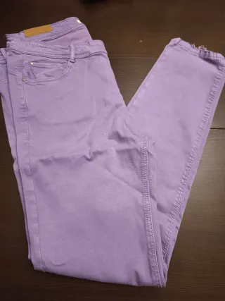 Pantalón Zara Morado Talla 44 Nuevo con Etiqueta