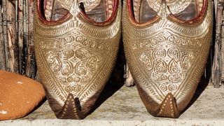 Zapatos de boda afganos bordados