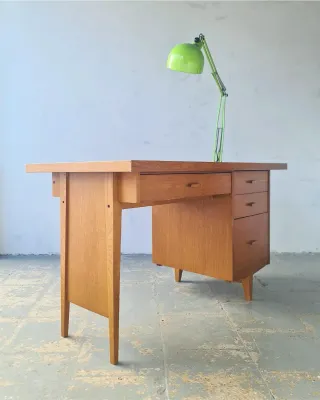 Escritorio Mid Century. Vintage, 60s.