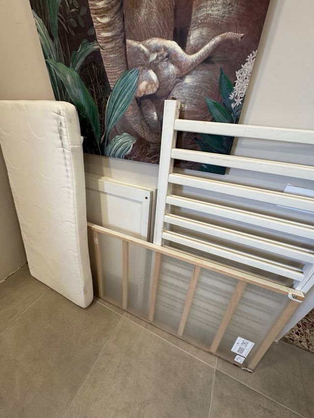 Cuna de madera blanca IKEA