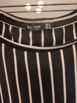 Vestido Bershka rayas blanco y azul. Talla s