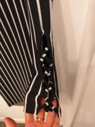 Vestido Bershka rayas blanco y azul. Talla s